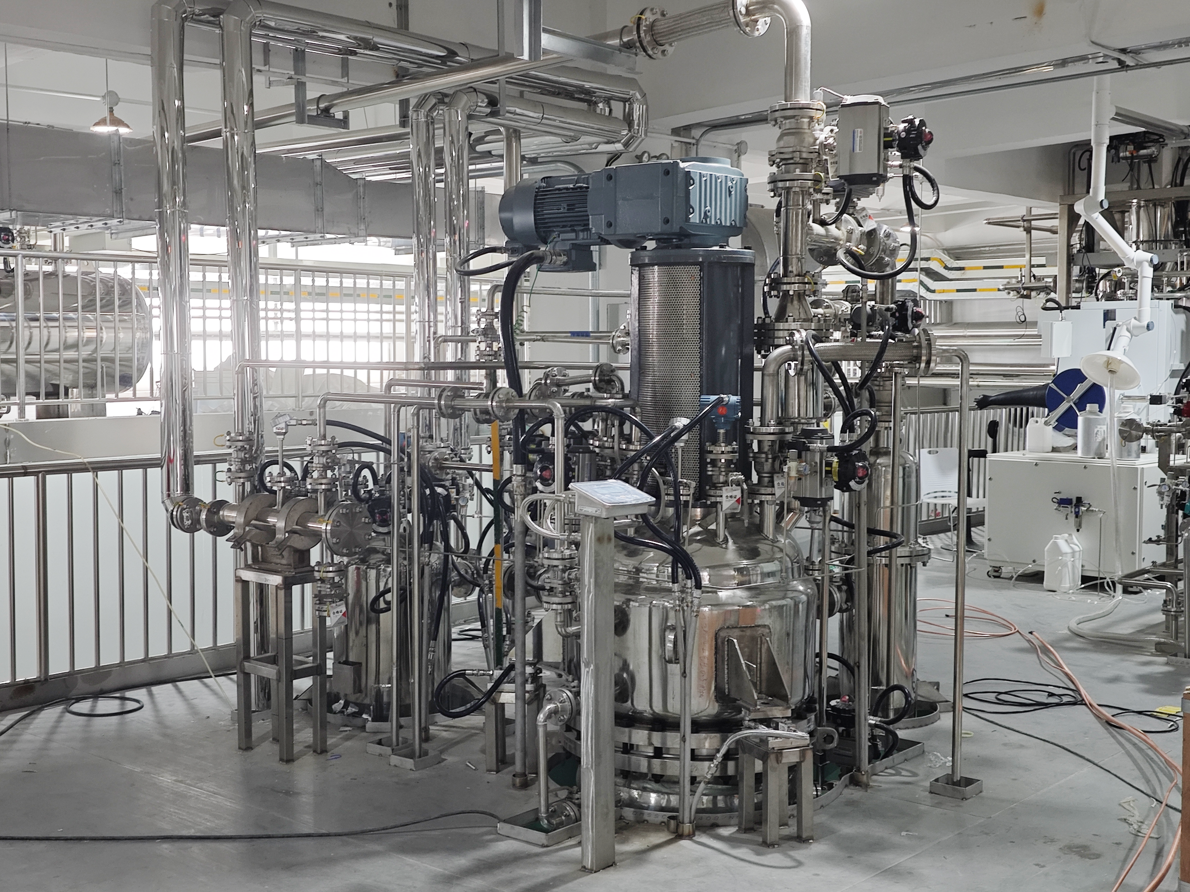 优耐特电子级三合一过滤洗涤干燥成套系统｜高纯制程·全密闭智造·精准控品